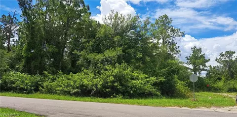 2500 Mabry St, Alva, FL 33920