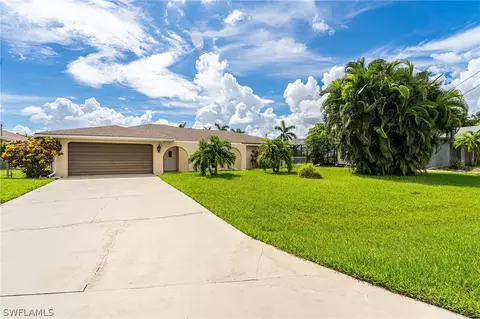3727 SE 21st Ave, Cape Coral, FL 33904