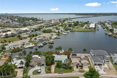 4913 Nassau Ct, Cape Coral, FL 33904