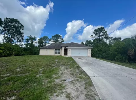 804 Knox Ave S, Lehigh Acres, FL 33974