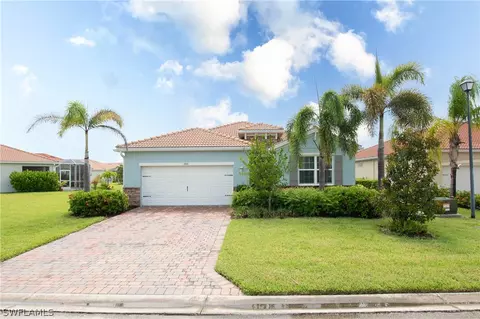 3441 Gold Flower St, Alva, FL 33920