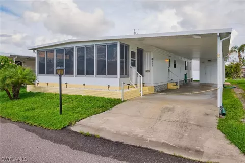 14733 Pioneer Pl, North Fort Myers, FL 33917