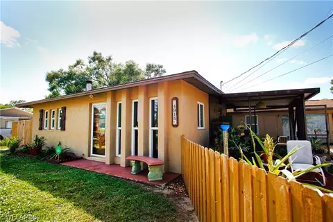 4915 Lee Cir N, Lehigh Acres, FL 33971