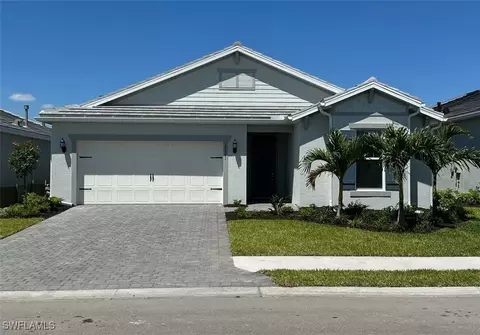 17391 Leaning Oak Trl, North Fort Myers, FL 33917