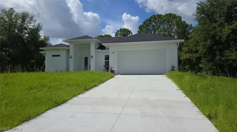 752 Long Lines Ln, Lehigh Acres, FL 33974