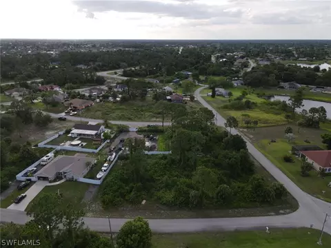 837 Warren St E, Lehigh Acres, FL 33974