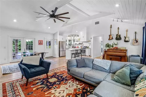 1439 Coconut Dr, Fort Myers, FL 33901