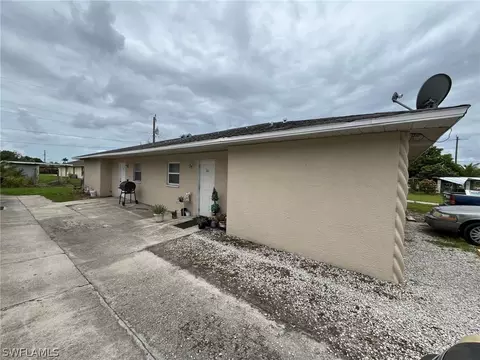 35103512 Dora St, Fort Myers, FL 33916