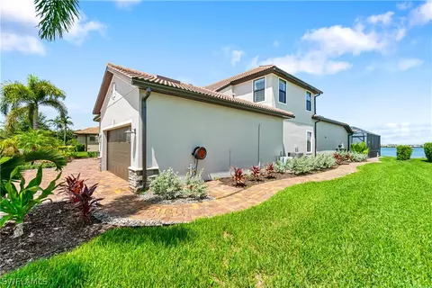 14367 Pine Hollow Dr, Estero, FL 33928 photo 4