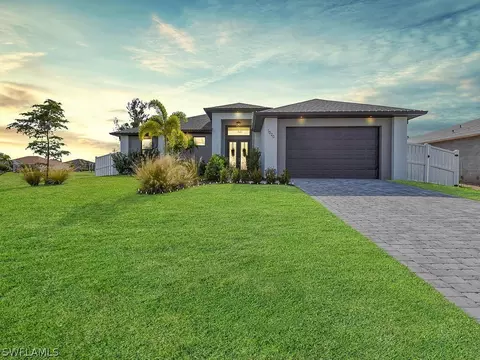 1020 SW 1st St, Cape Coral, FL 33991
