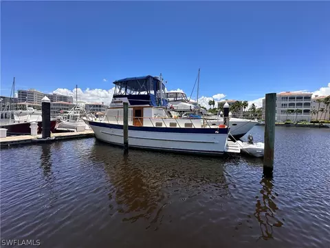 48 Ft Boat Slip At Gulf Harbour F-16, Fort Myers, FL 33908
