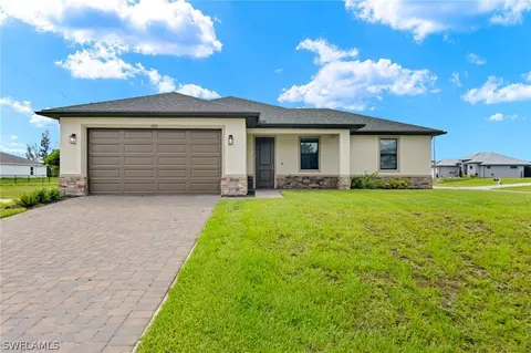 3620 NE 22nd Ave, Cape Coral, FL 33909