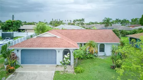 1704 SE 2nd St, Cape Coral, FL 33990