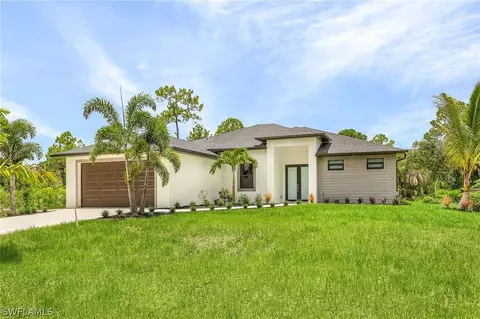 1507 Henry Ave, Lehigh Acres, FL 33972