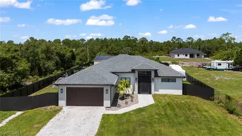 911 Richmond Ave N, Lehigh Acres, FL 33972