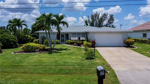 2514 Retunda Pkwy W, Cape Coral, FL 33904