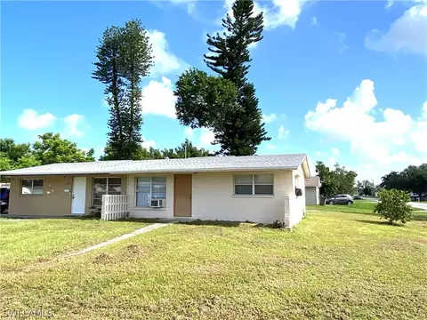 1101 Westminster St W, Lehigh Acres, FL 33936