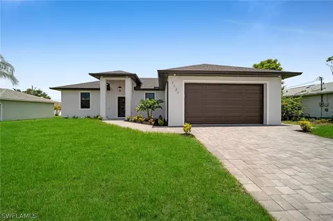 1121 NE 12th Ter, Cape Coral, FL 33909