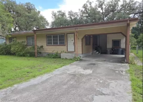 285 2nd Ave, Labelle, FL 33935