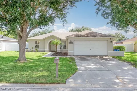 15603 Sunny Crest Ln, Fort Myers, FL 33905