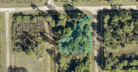 208 Neptune Ave S, Lehigh Acres, FL 33974