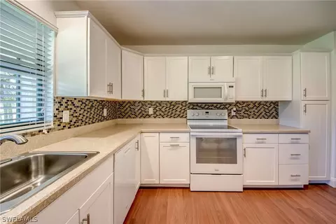 9639 Eaton Gardens Ln #2/B, Fort Myers, FL 33919