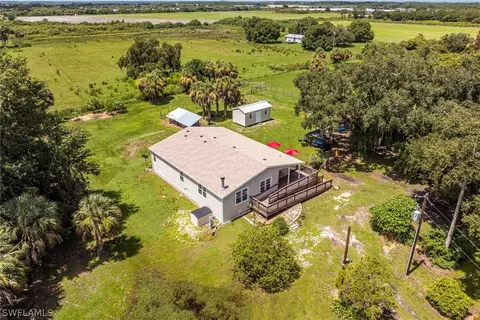 2551 Cr-830, Felda, FL 33930