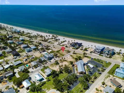 100-102 Bay Mar Dr, Fort Myers Beach, FL 33931