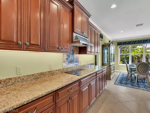 8534 Julia Ln, Naples, FL 34114 photo 9