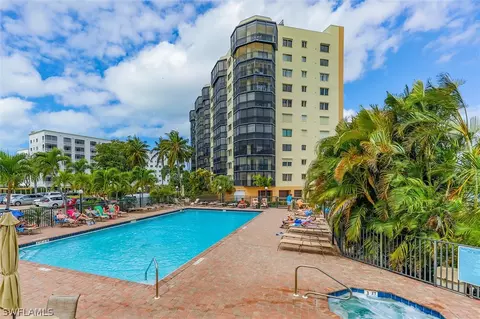 4263 Bay Beach Ln #111, Fort Myers Beach, FL 33931