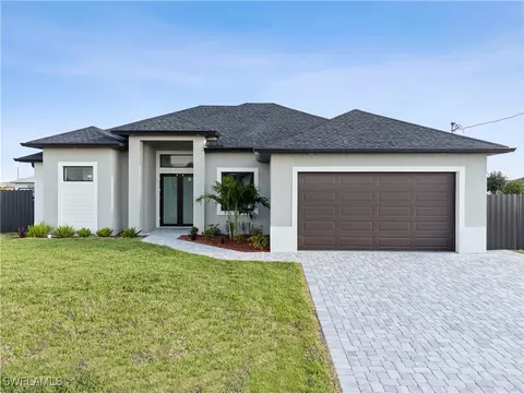 26 Kismet Pkwy W, Cape Coral, FL 33993