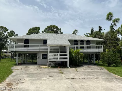 10730 Habitat Cir, Bokeelia, FL 33922