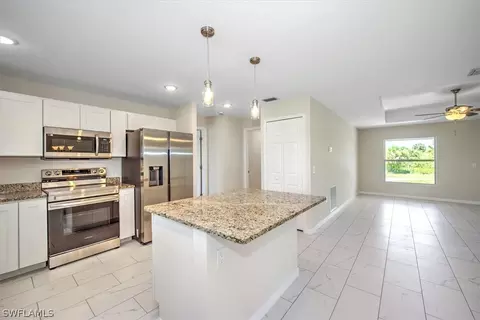 8032 Grove Ct, Labelle, FL 33935 photo 5