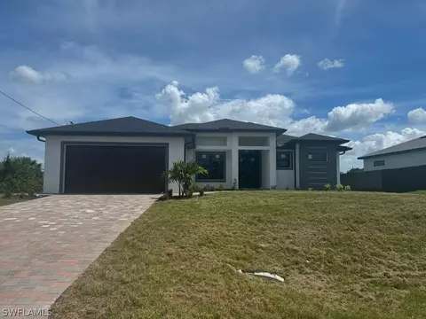 3215 33rd St SW, Lehigh Acres, FL 33976