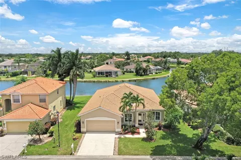 11079 Lakeland Cir, Fort Myers, FL 33913