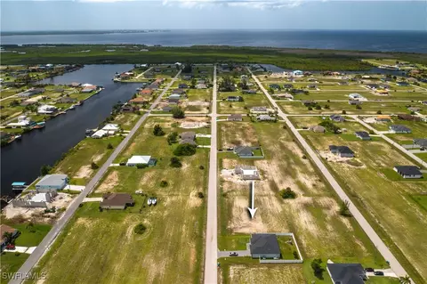 4233 NW 34th St, Cape Coral, FL 33993