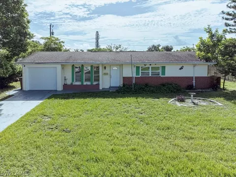 339 Inwood Ave S, Lehigh Acres, FL 33936