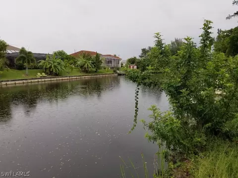 1927 SW 2nd Ter, Cape Coral, FL 33991