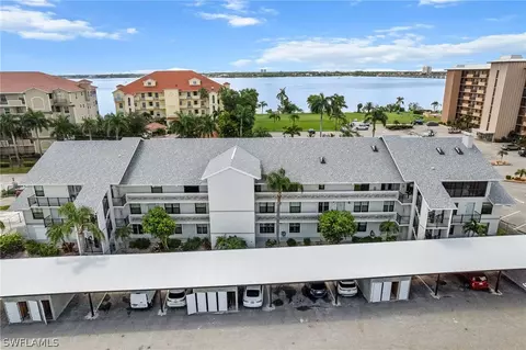4244 SE 20th Pl #118, Cape Coral, FL 33904