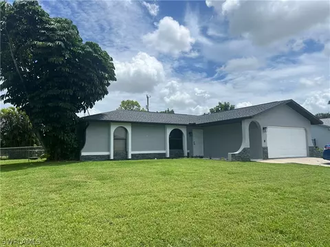 1221 SW 29th Ter, Cape Coral, FL 33914