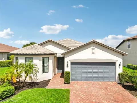 15719 Angelica Dr, Alva, FL 33920