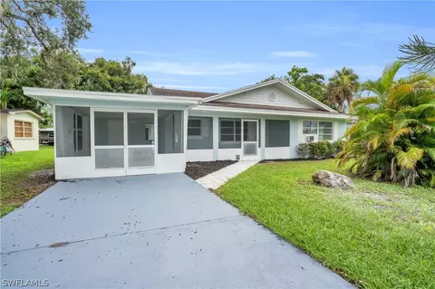 1311 Kentucky Ave, Fort Myers, FL 33916
