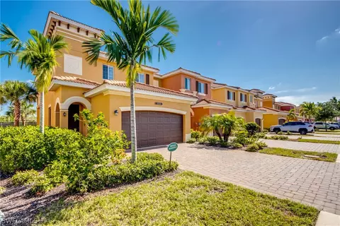 10120 Tin Maple Dr #16, Estero, FL 33928
