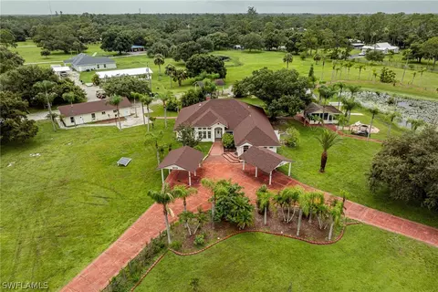 1389 Ivan Blvd, Labelle, FL 33935 photo 3