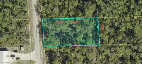 2106 Columbus Ave, Alva, FL 33920