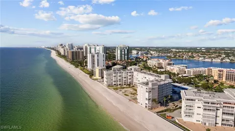 3443 Gulf Shore Blvd N #805, Naples, FL 34103