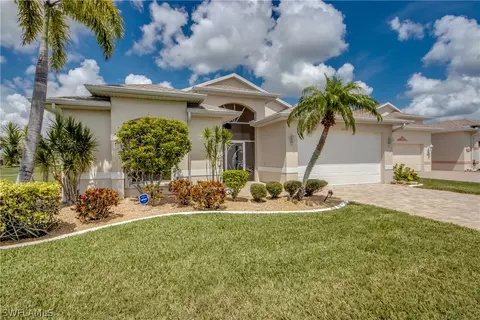 3950 Schefflera Dr, North Fort Myers, FL 33917