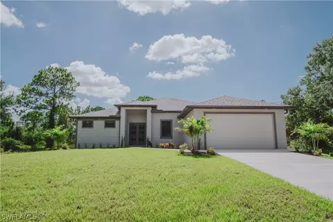 1405 Henry Ave, Lehigh Acres, FL 33972