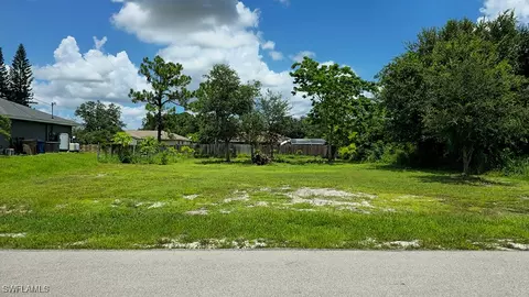 3012 12th St W, Lehigh Acres, FL 33971