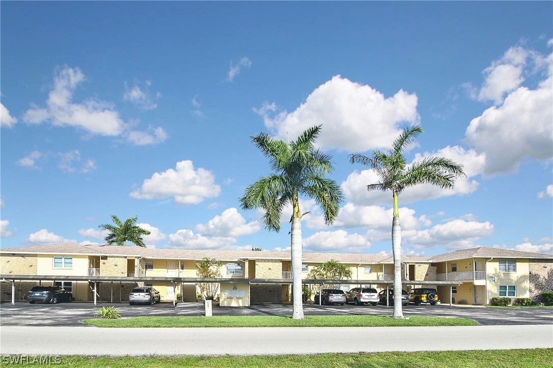 4924 Tudor Dr Unit 103  